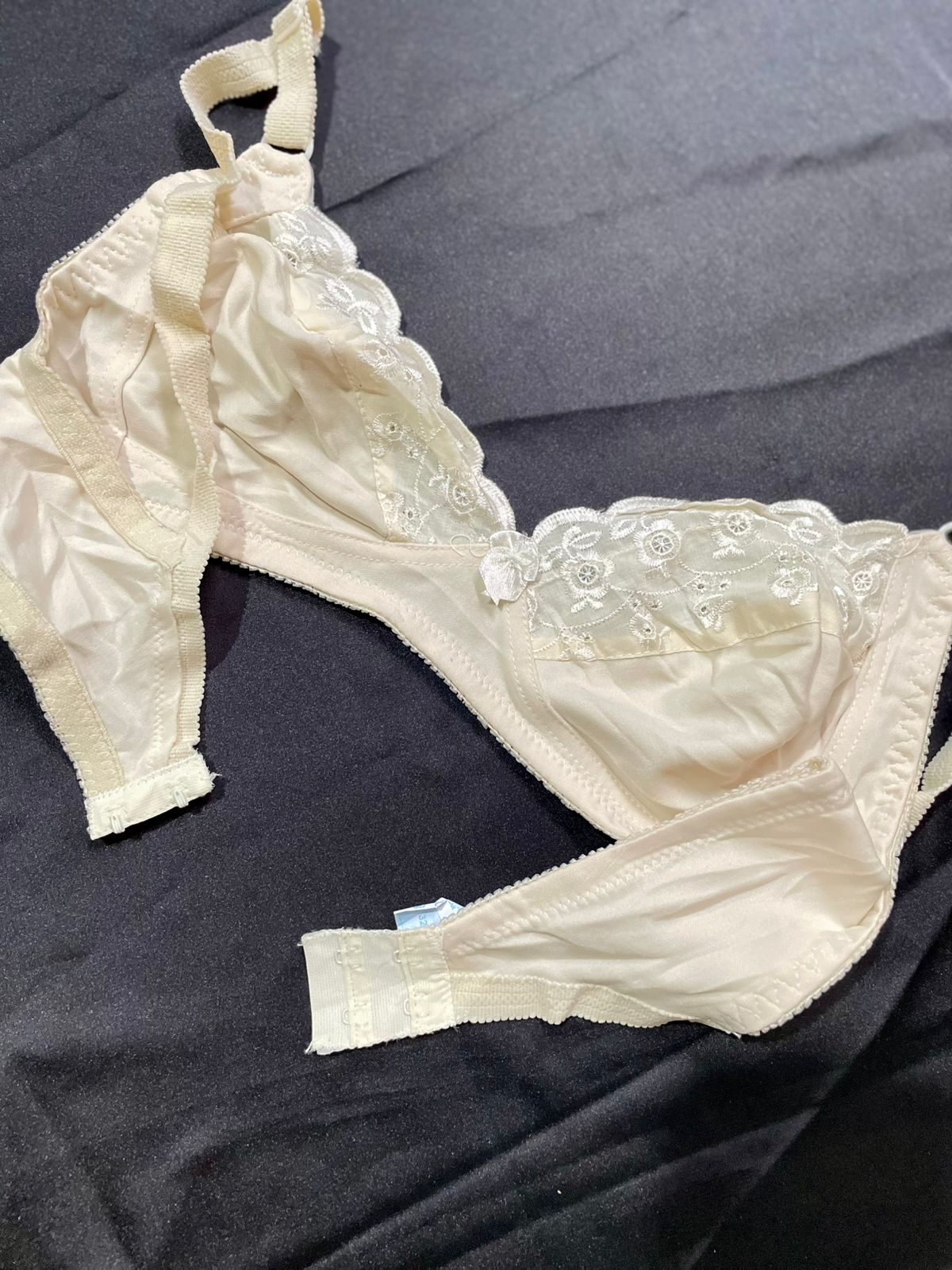 50% Off | Pack of 2 Imported Floral Bra | Free Home Delivery