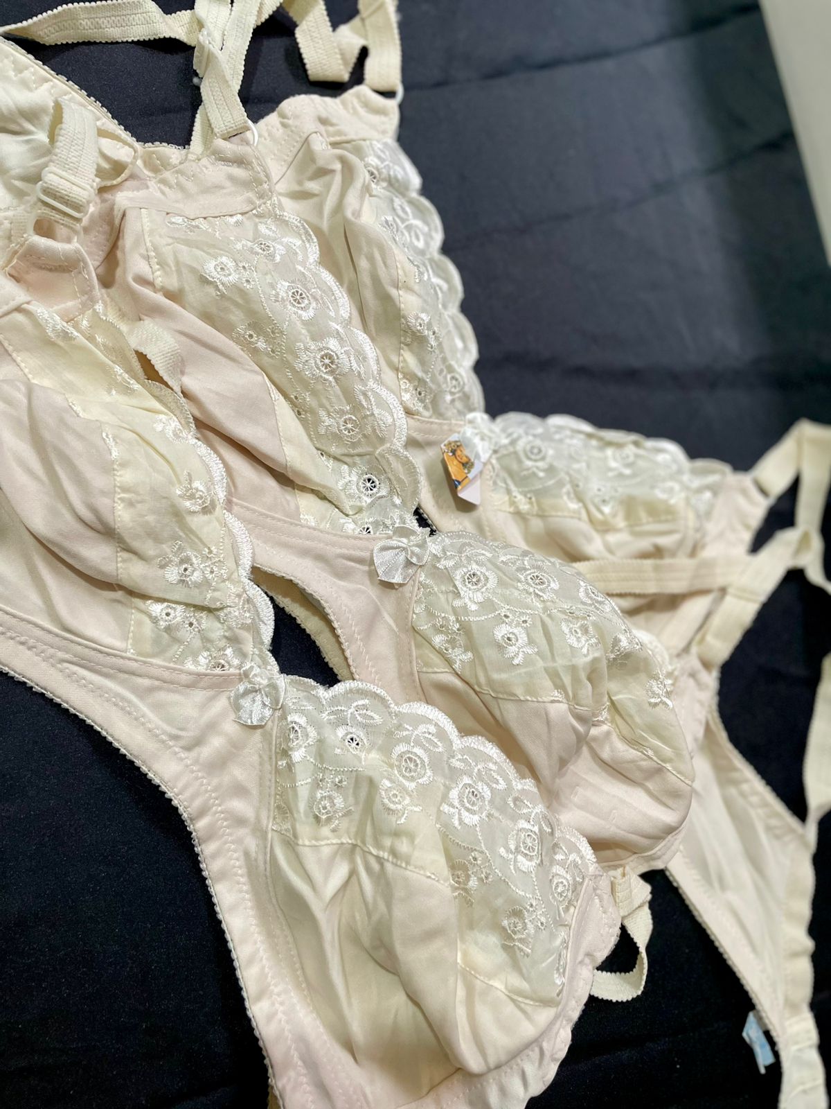 50% Off | Pack of 3 Imported Floral Bra